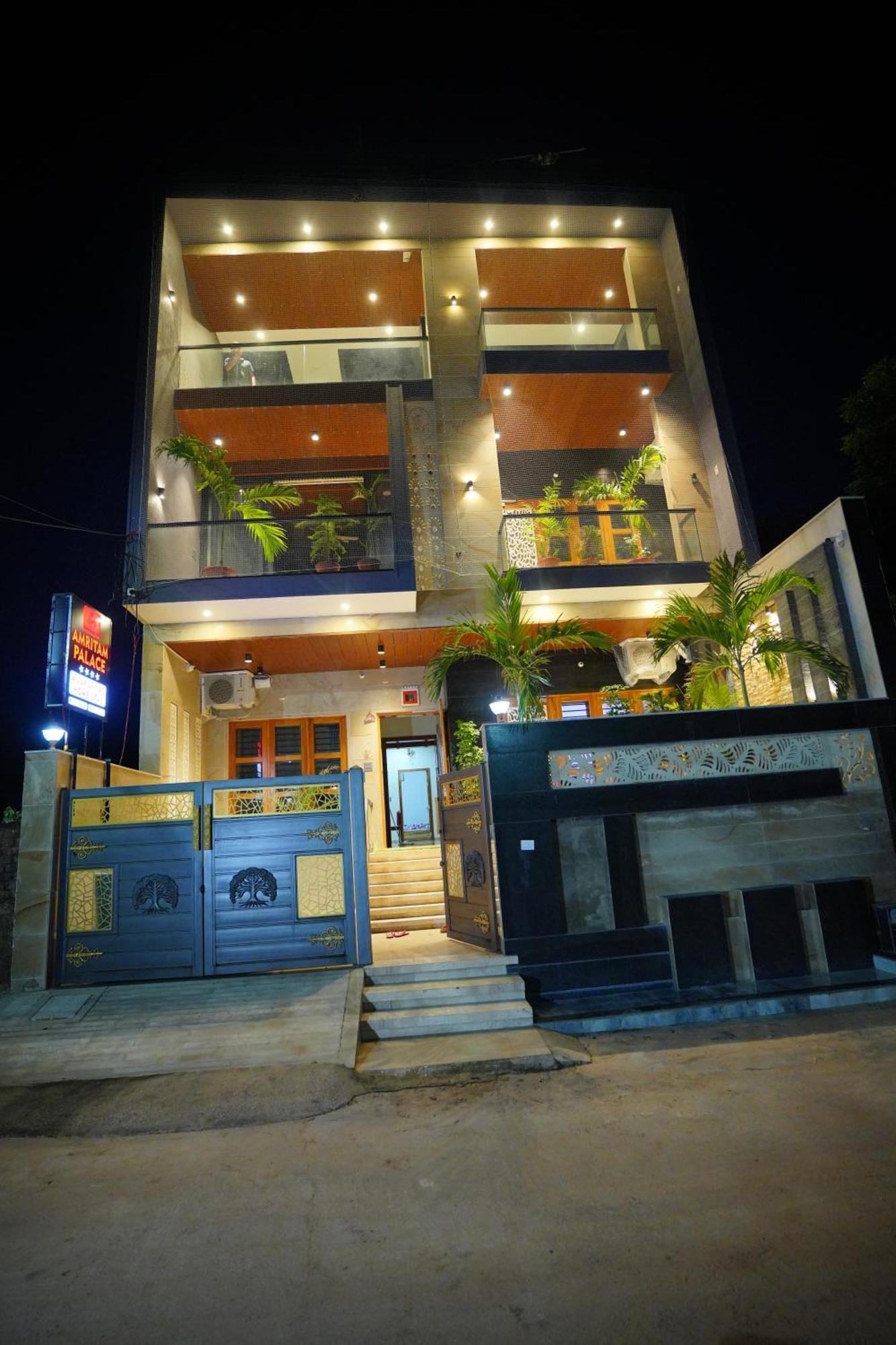 Amritam Palace A Luxury Ac Home Stay Ringas Eksteriør billede