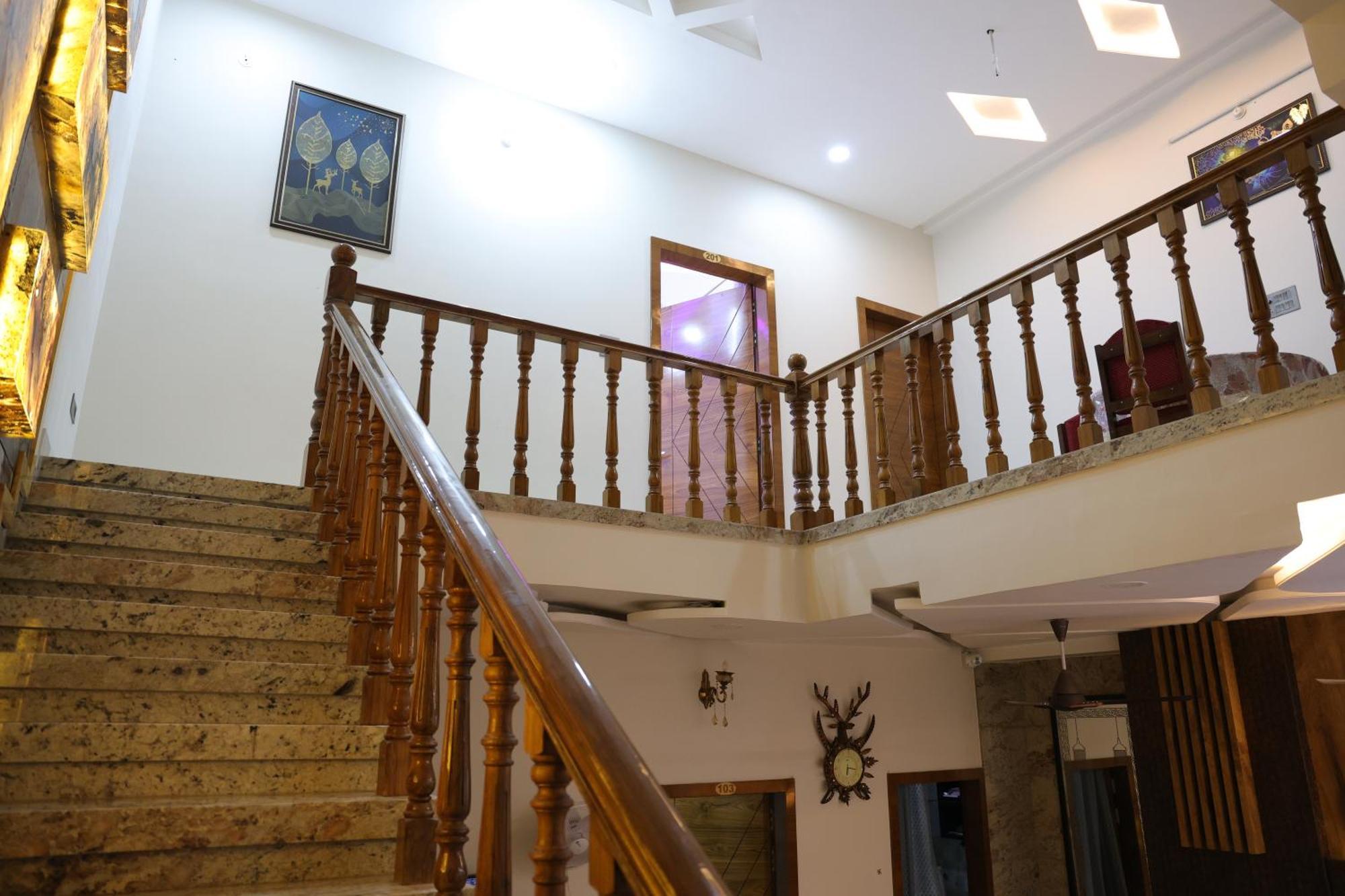 Amritam Palace A Luxury Ac Home Stay Ringas Eksteriør billede