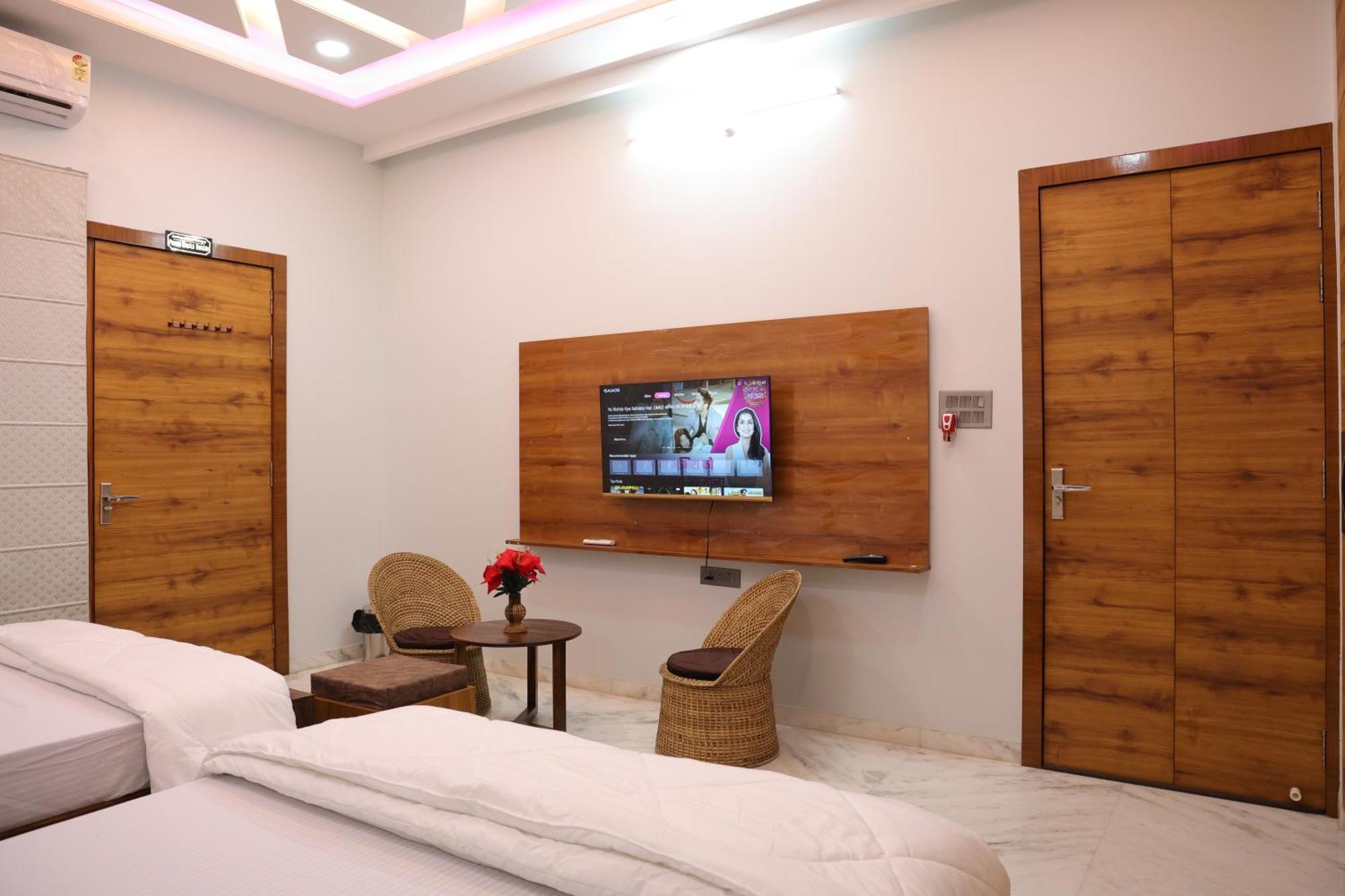 Amritam Palace A Luxury Ac Home Stay Ringas Eksteriør billede