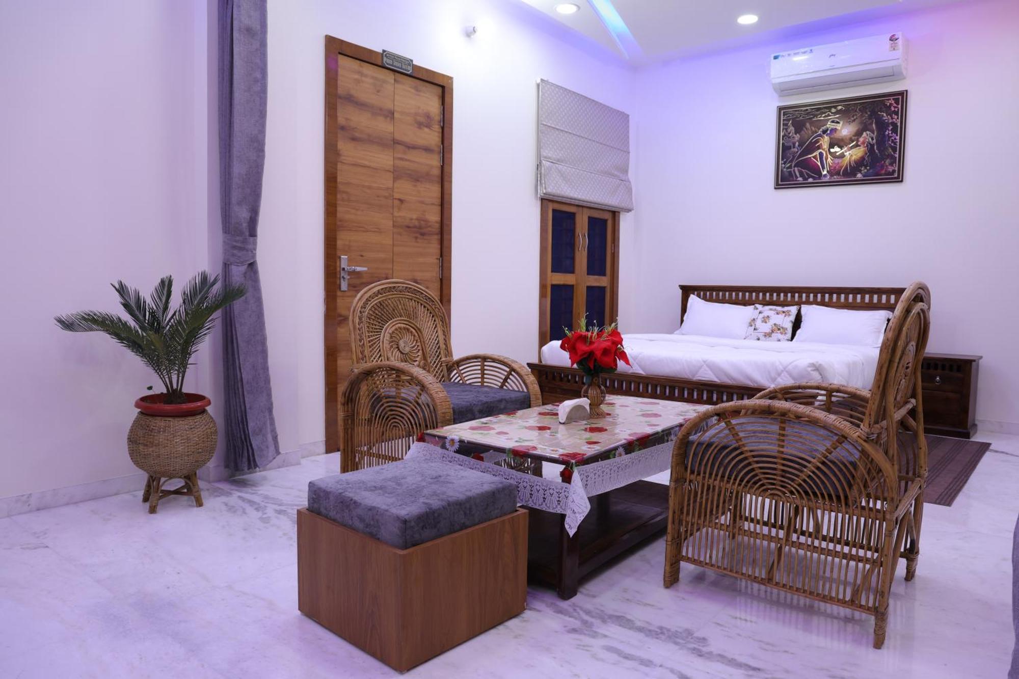 Amritam Palace A Luxury Ac Home Stay Ringas Eksteriør billede