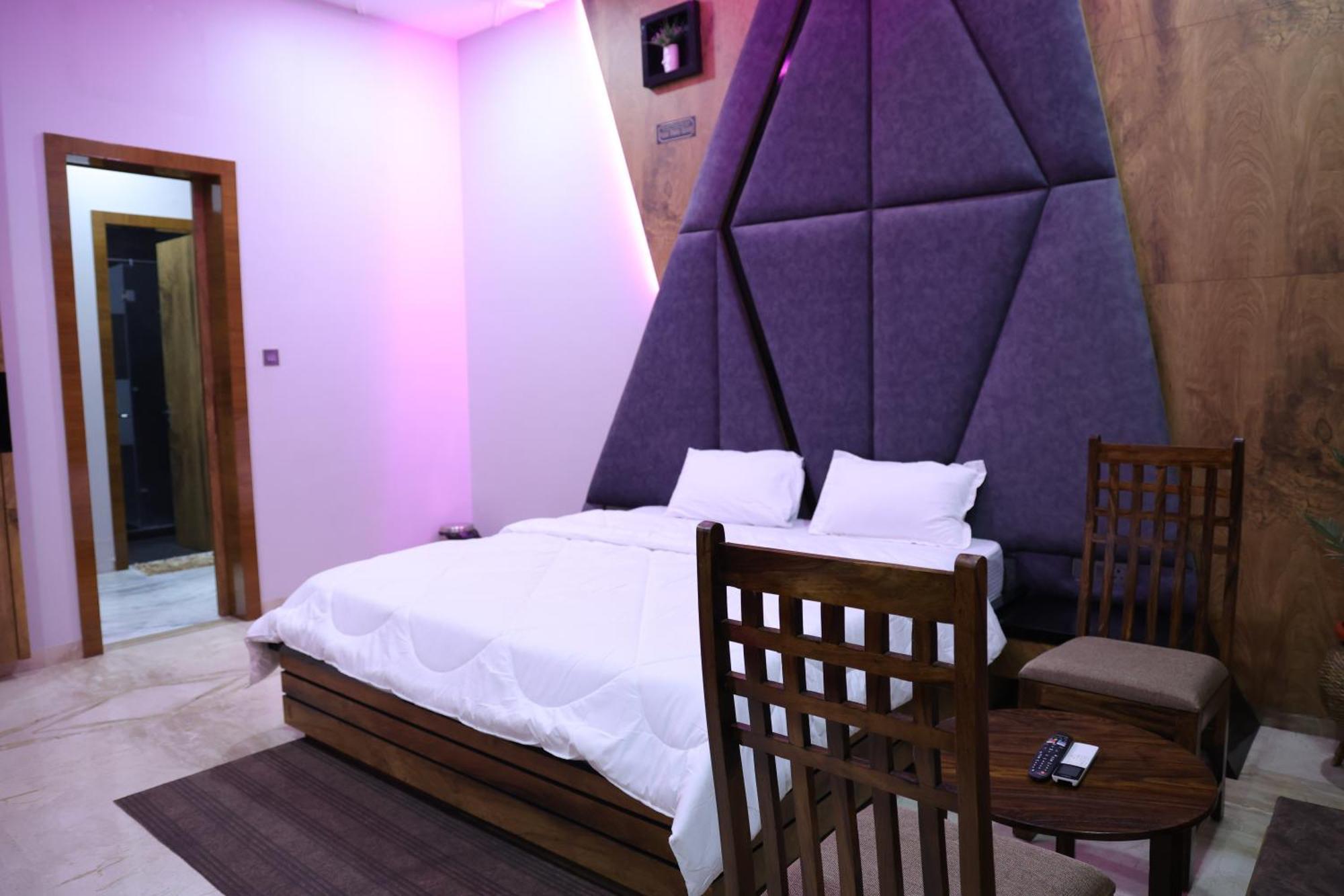 Amritam Palace A Luxury Ac Home Stay Ringas Eksteriør billede