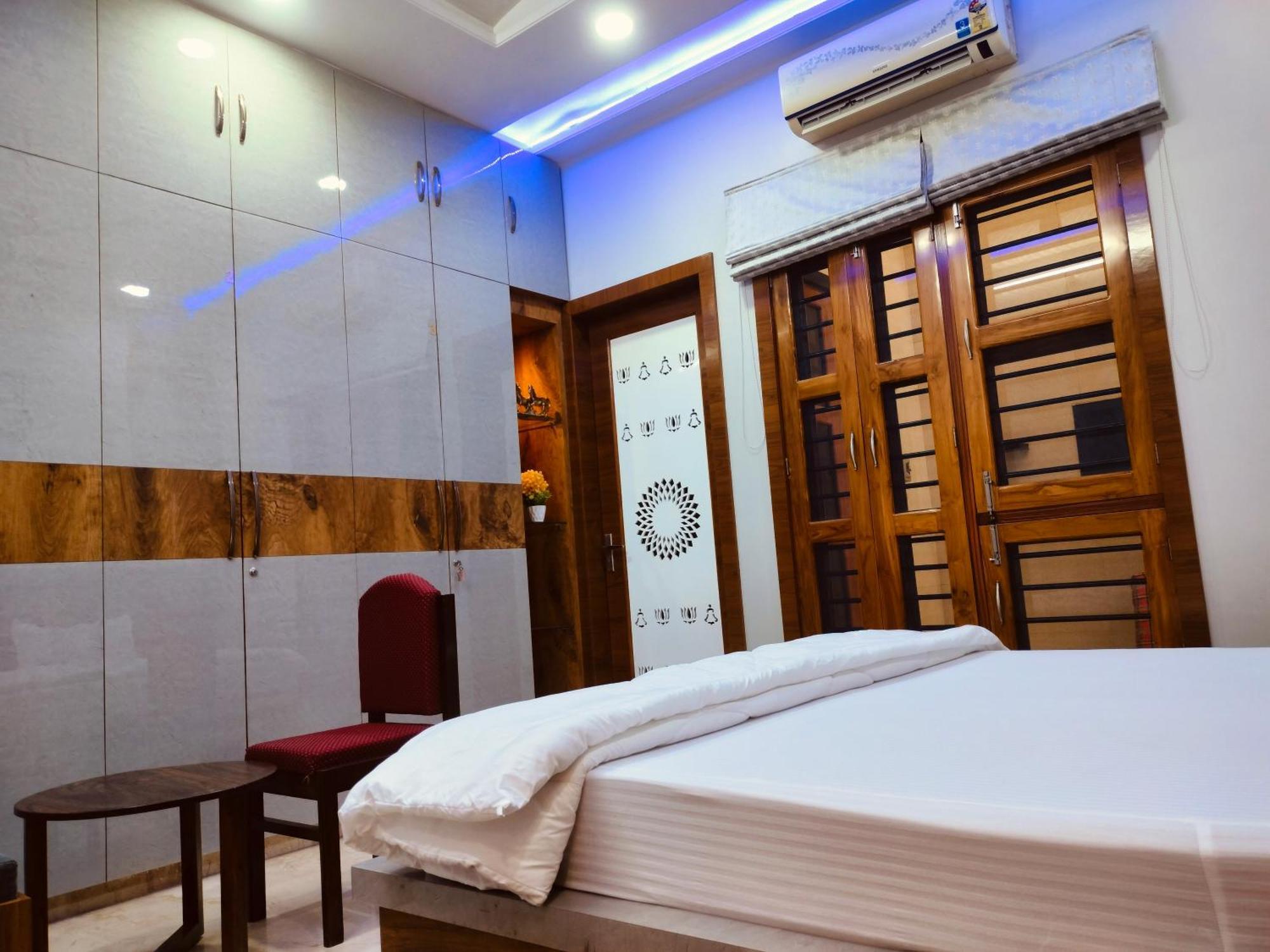 Amritam Palace A Luxury Ac Home Stay Ringas Eksteriør billede